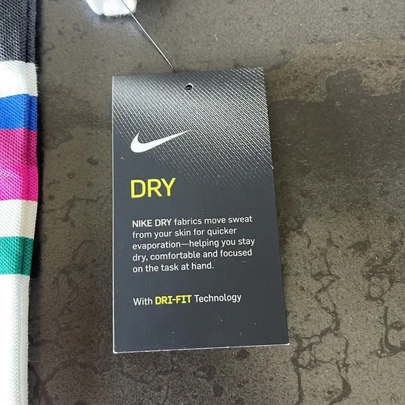 🚨NEW Nike Boys XL DRY-FIT Tennis & Golf Polo🚨 - Picture 5 of 5